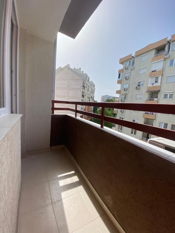 Simonovski'S Apartments Skopje Ngoại thất bức ảnh